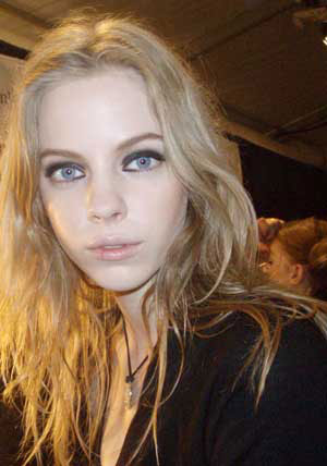 final-makeup-look-at-rebecca-taylor-fall-2010