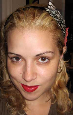 celia-wearing-mufe-moulin-rouge-lipstick