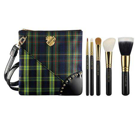 mac-a-tartan-tale-a-lady-and-her-tricks-brush-set