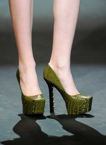 christian-siriano-for-payles-fw11-green-studded-platform-pumps