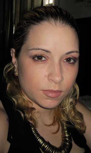 celia-san-miguel-wearing-bite-high-pigment-honey-berry-matte-lip-pencil