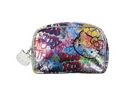hello-kitty-beauty-graffiti-colleciton-makeup-bag