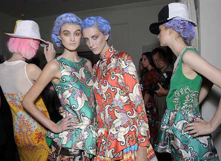 models-backstage-at-thakoon-ss12-show