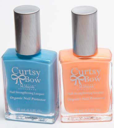 curtsy-and-bow-nail-strengthening-laquers