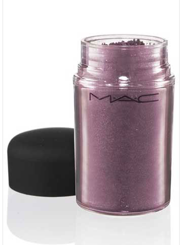 daphne-guinness-for-mac-circa-plum-pigment