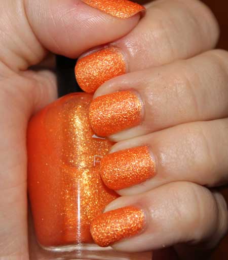 zoya-pixie-dust-lacquer-in-beatrix