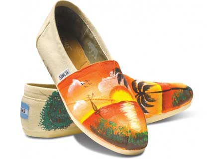 toms-x-haiti-artist-collective-carlenes-haitian-sunset-classic-shoes