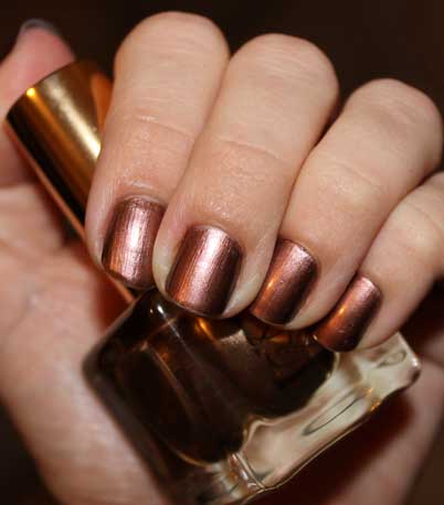 estee-lauder-chocolate-foil-polish