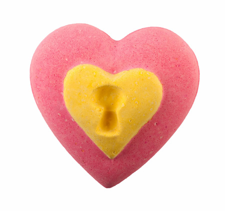 LUSH-Love-Locket-bath-bomb