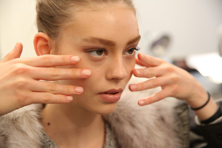 diane-von-furstenberg-fw14-nail-look