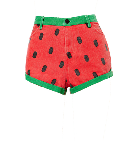 lazy-oaf-strawberry-shorts-nastygal