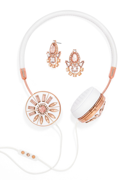 frends-x-baublebar-layla-headphones-and-earrings-in-rosegold