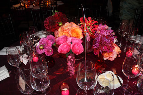 table-setting-at-vanidades-awards