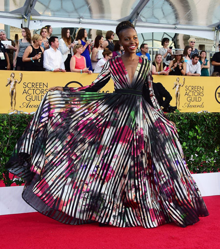 lupita-nyongo-at-sag-awards-2015