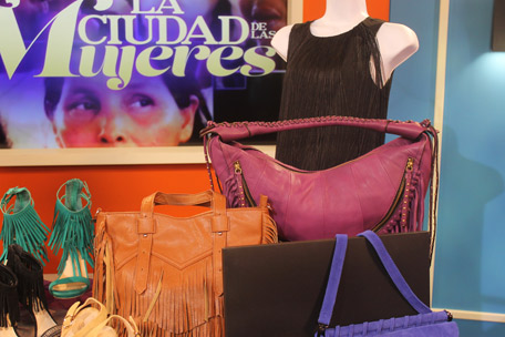 fringe-fashion-segment-telemundo-acceso-total