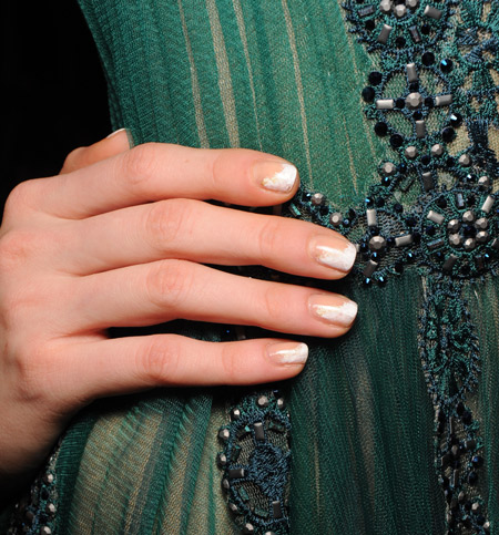 nail-look-by-butter-london-at-Tadashi-Shoji-Fall-2015