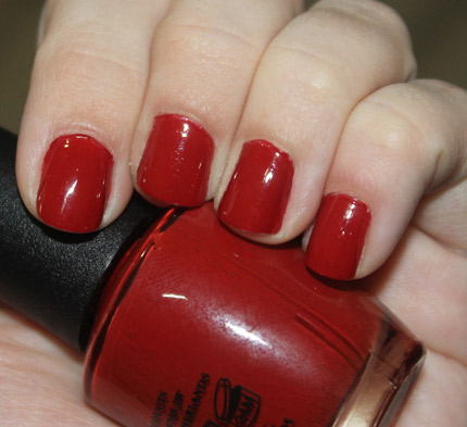 opi-romantically-involved-nail-lacquer