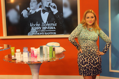 celia-san-miguel-acceso-total-overnight-beauty-segment-dress