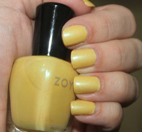 zoya-daisy-nail-lacquer