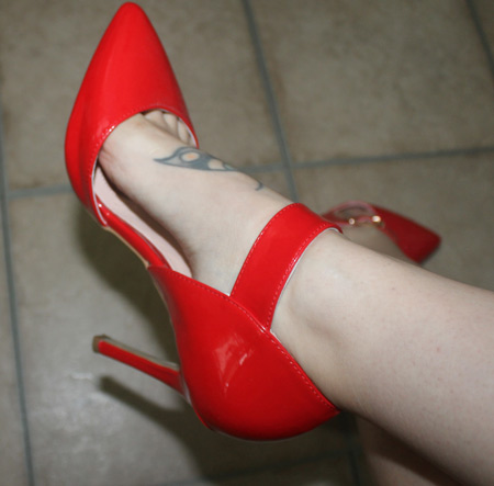 shoedazzle-red-heels