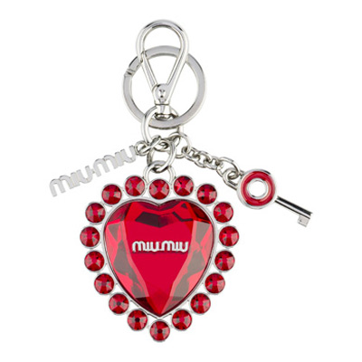 miu-miu-swarovski-heart-key-holder