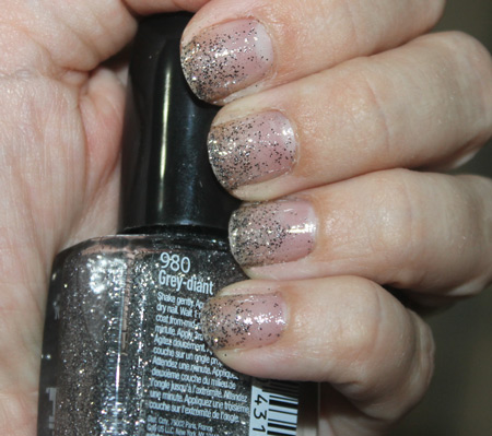 sally-hansen-insta-ombre-grey-dient-nail-polish