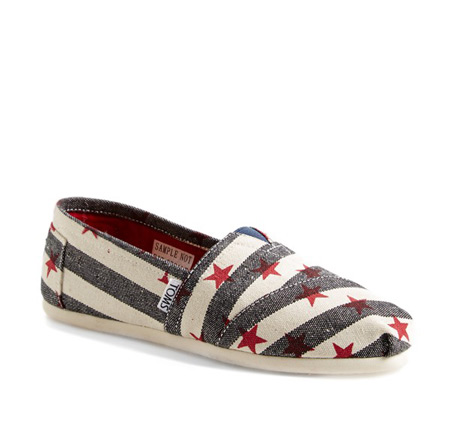 toms-classic-natural-star-slip-on