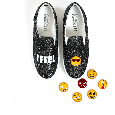chiara-ferragni-i-feel-shoes-with-emojis