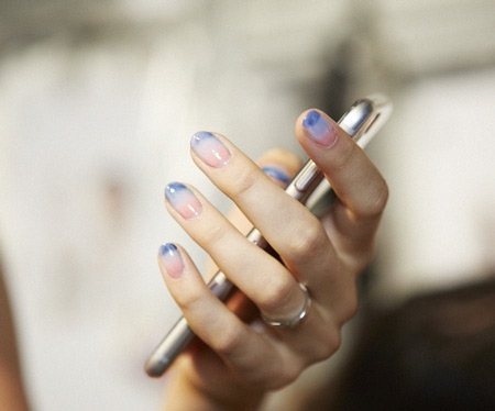 dip-dyed-nails-at-rebecca-minkoff-ss16