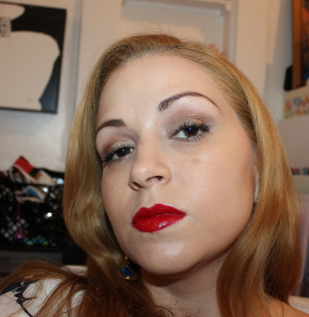 celia-wearing-gwen-stefani-x-urban-decay-spiderweb-lipstick