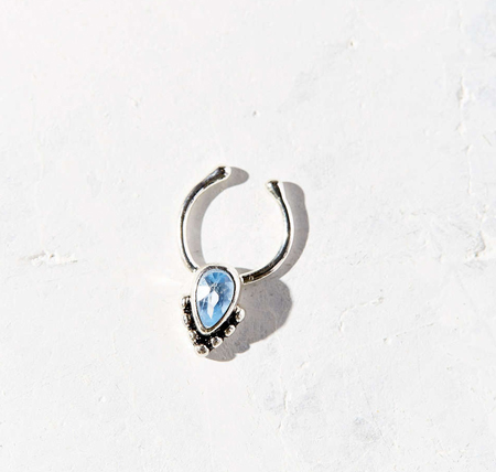 wanderlust-septum-ring-urban-outfitters