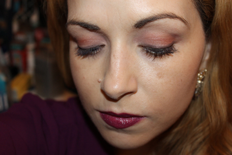 celia-wearing-nars-hammamet-duo-eyeshadow