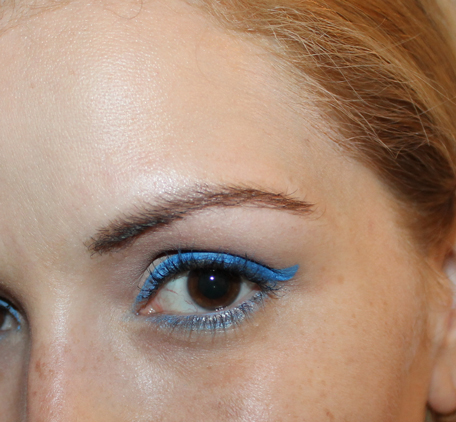 two-toned-blue-eye-liner