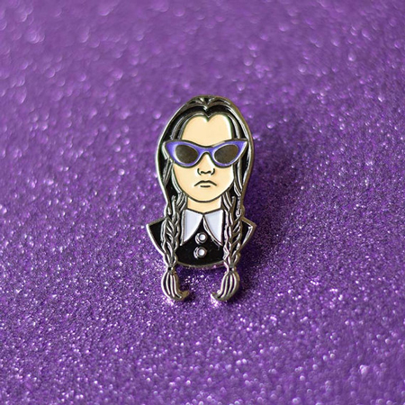 teesantankyoushop-wednesday-adams-pin