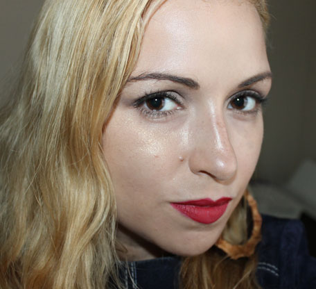 celia-san-miguel-wearing-stila-sangria-lip-liner-over-framboise-lipstick