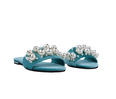 glam-squad-pearl-slides