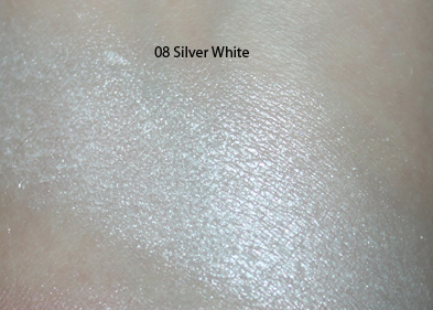 clarins-ombre-iridescente-in-silver-white-swatch