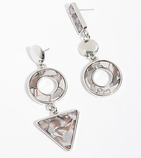 zhuu-resin-asymmetrical-earrings