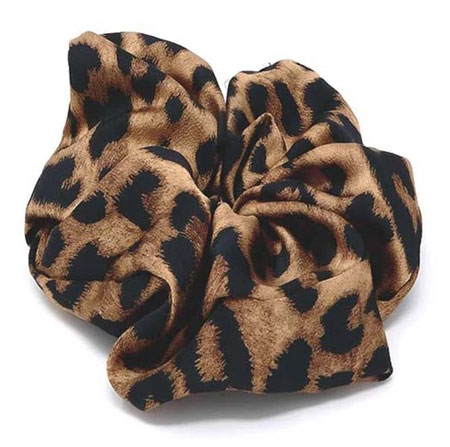 bellefixe-safari-collection-leopard-scrunchie