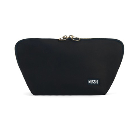 kusshi-signature-makeup-bag